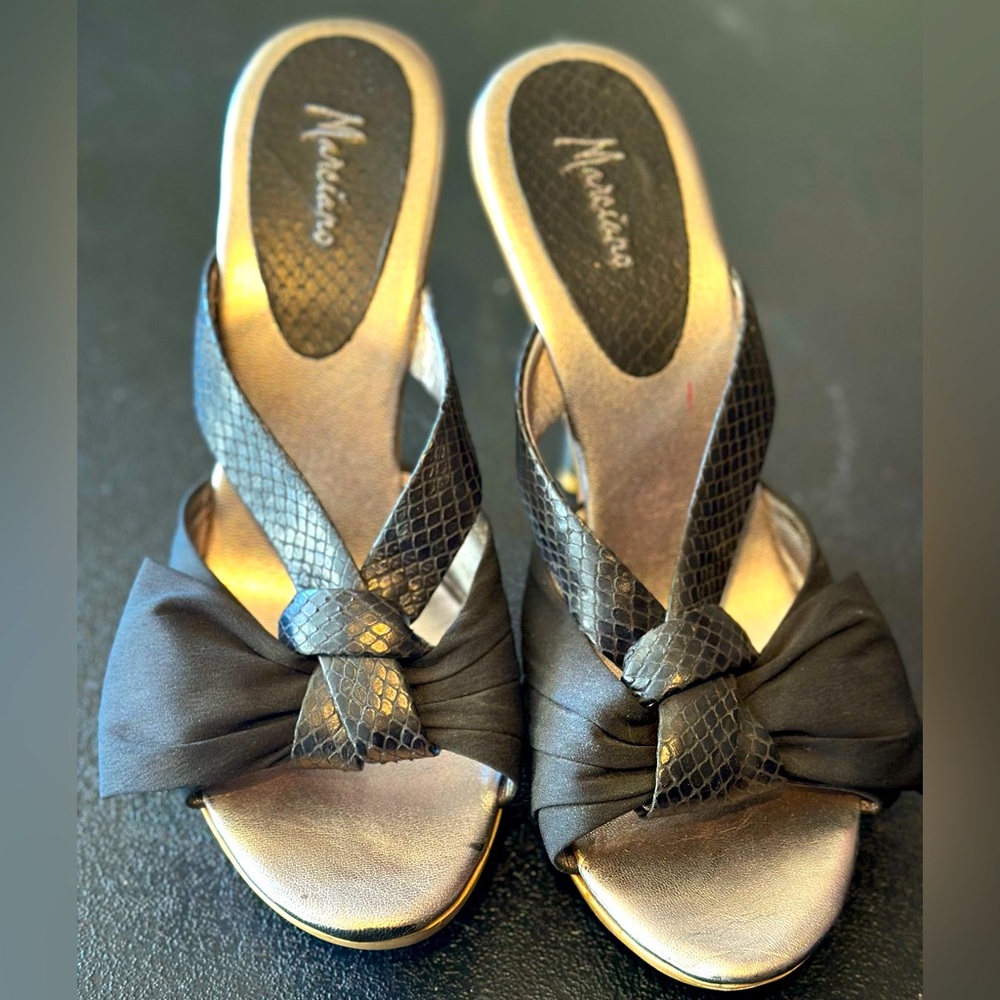 Marciano Black Bow Peep Toe Stiletto Heels Size 10
